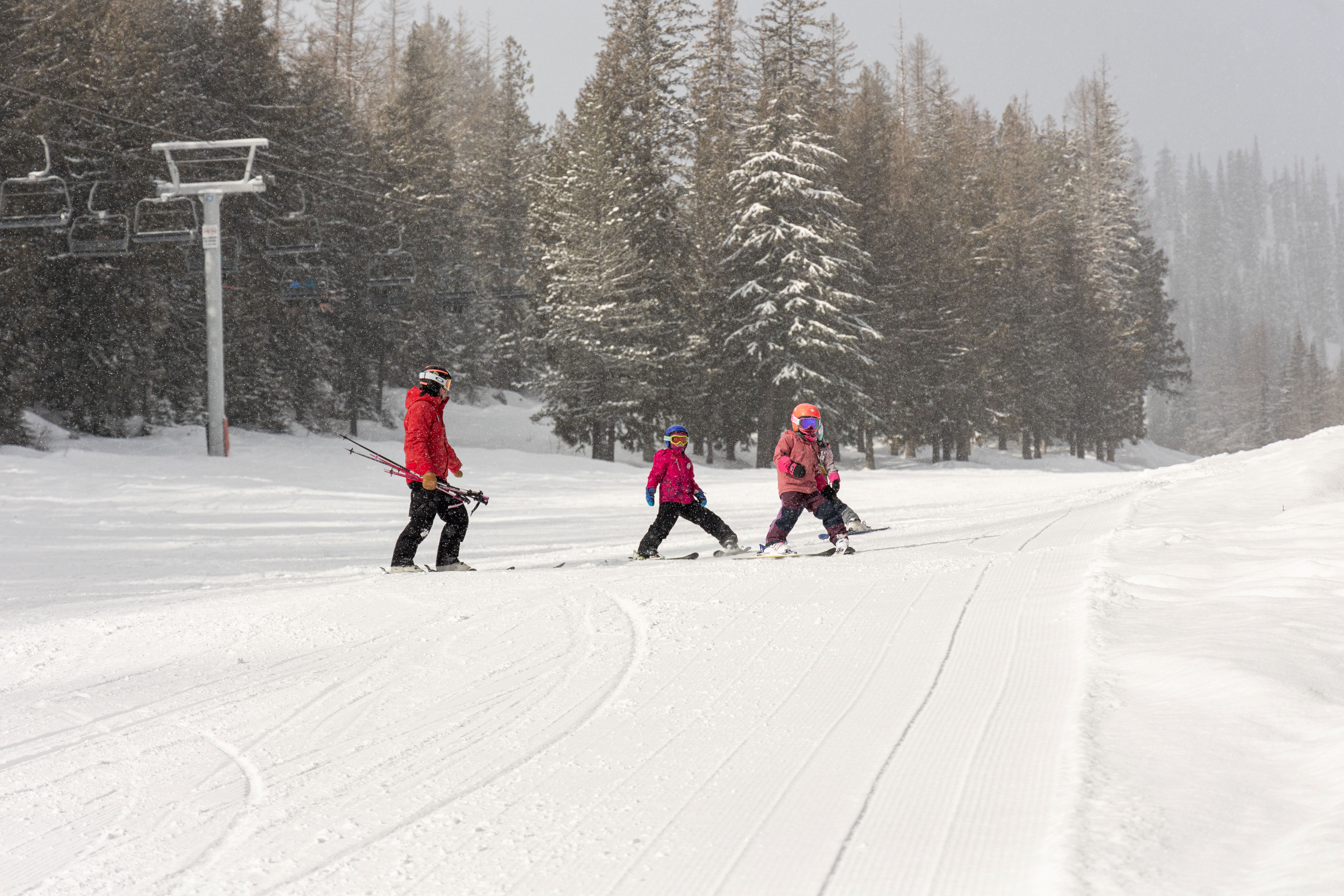Kids Early Season Early Morning Private Ski Lesson (Age 4-12)