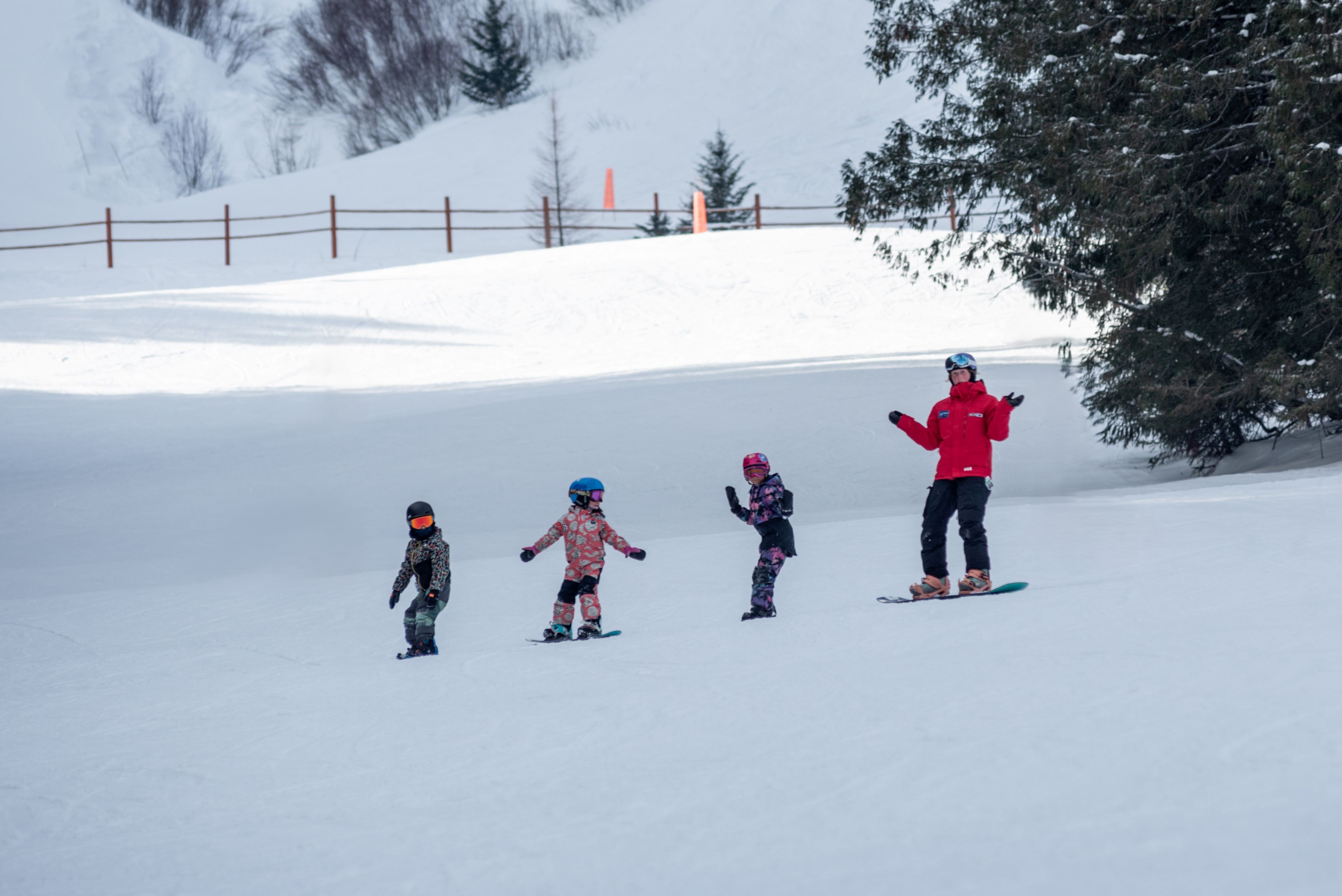 TELUS Learn to Snowboard Group Half Day Lesson: Novice (Age 6-12)